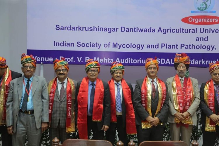 Hon’ble Vice-Chancellor Dr. Z. P. Patel graced the inaugural function of four days 3rd Asian Congress on the topic ‘Plant Pathology: Plant and Soil Health Management for a Better Tomorrow’ of Indian Society of Mycology and Plant Pathology (ISMPP), Udaipur as Guest of Honour on February 07, 2024.