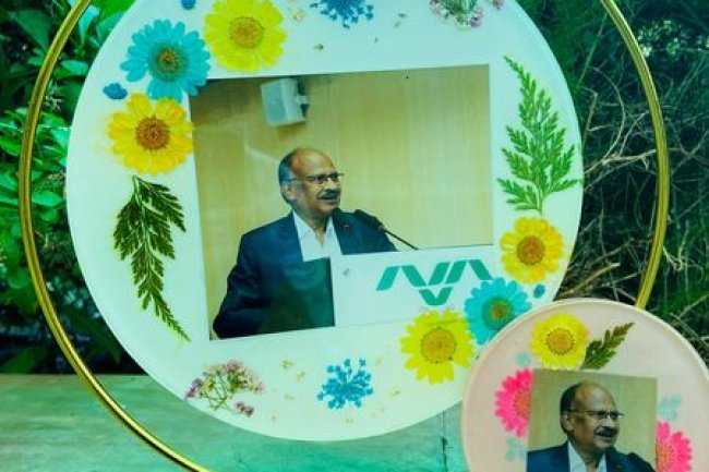 Hon’ble Vice-Chancellor Dr. Z. P. Patel congratulated and appreciated the budding entrepreneur Mr. Parth M. Mangroliya, student of M.Sc.Horticulture (Floriculture and Landscaping), ASPEE College of Horticulture for his novel venture on dry flower products.