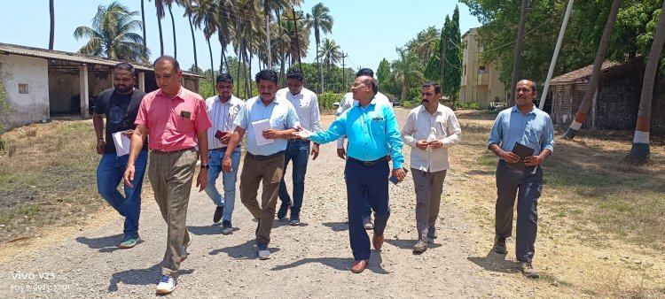 Hon’ble Vice-Chancellor Dr. Z. P. Patel along with Dr. Vikas Naik, ADR visited the Agricultural Experimental Station (AES), Paria on May 09, 2024.