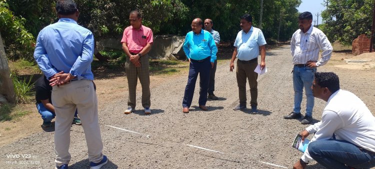 Hon’ble Vice-Chancellor Dr. Z. P. Patel along with Dr. Vikas Naik, ADR visited the Agricultural Experimental Station (AES), Paria on May 09, 2024.