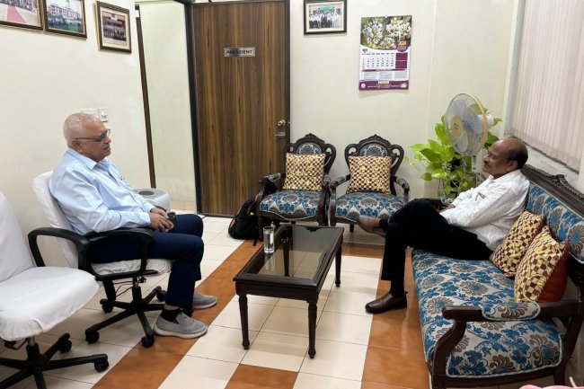 On June 12, 2024, Hon’ble Vice-Chancellor, Dr. Z. P. Patel held a meeting with Dr. Dinesh Kumar, Executive Secretary of the Indian Agricultural Universities Association (IAUA)
