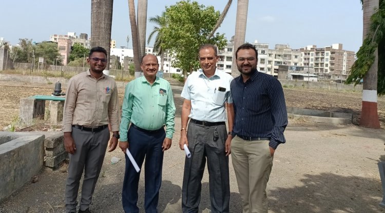 Hon’ble Vice-Chancellor Dr. Z. P. Patel, accompanied by Dr. V. R. Naik, ADR, visited the Wheat Research Station, Bardoli on May 28, 2024.