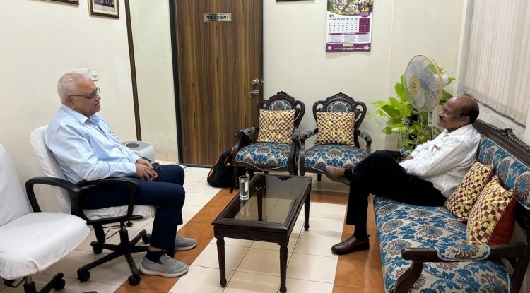 On June 12, 2024, Hon’ble Vice-Chancellor, Dr. Z. P. Patel held a meeting with Dr. Dinesh Kumar, Executive Secretary of the Indian Agricultural Universities Association (IAUA)