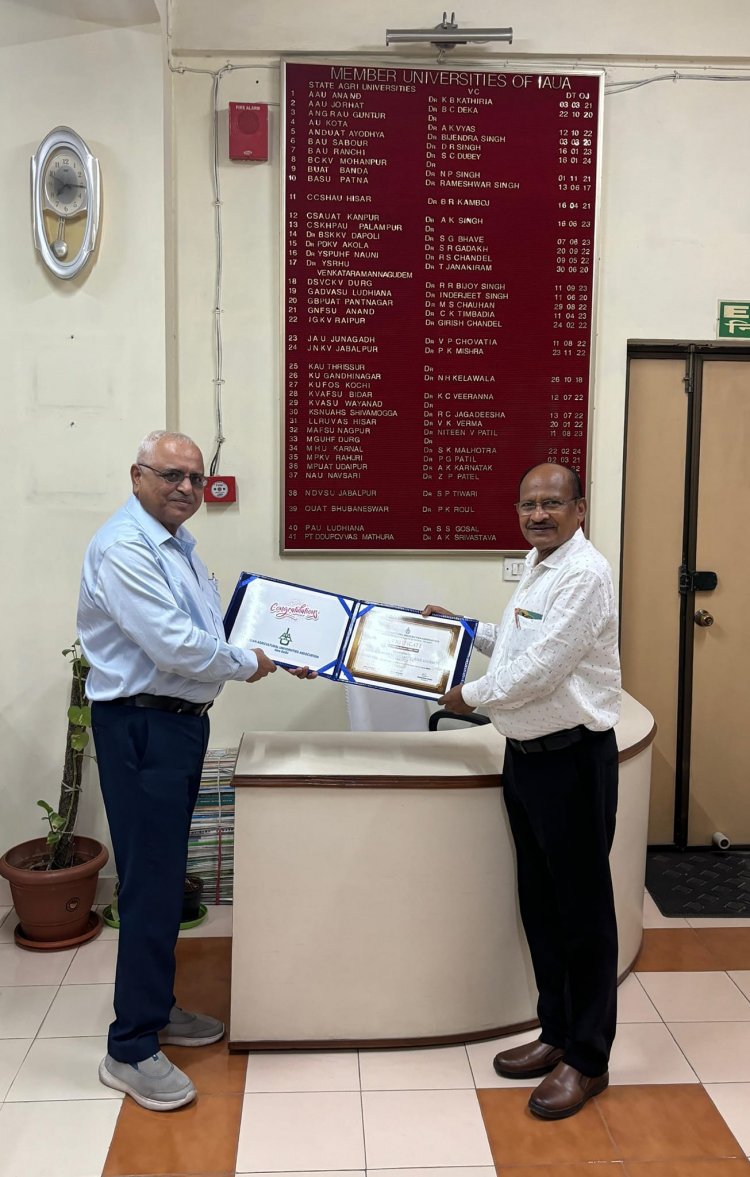 On June 12, 2024, Hon’ble Vice-Chancellor, Dr. Z. P. Patel held a meeting with Dr. Dinesh Kumar, Executive Secretary of the Indian Agricultural Universities Association (IAUA)