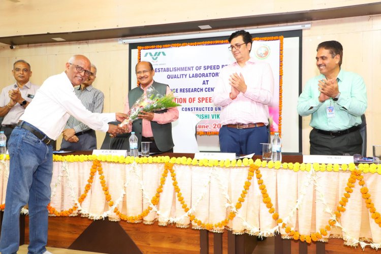 Hon’ble Vice-Chancellor Dr. Z. P. Patel inaugurated the cutting-edge Speed Breeding Setup at Main Rice Research Centre, Navsari on June 19, 2024.