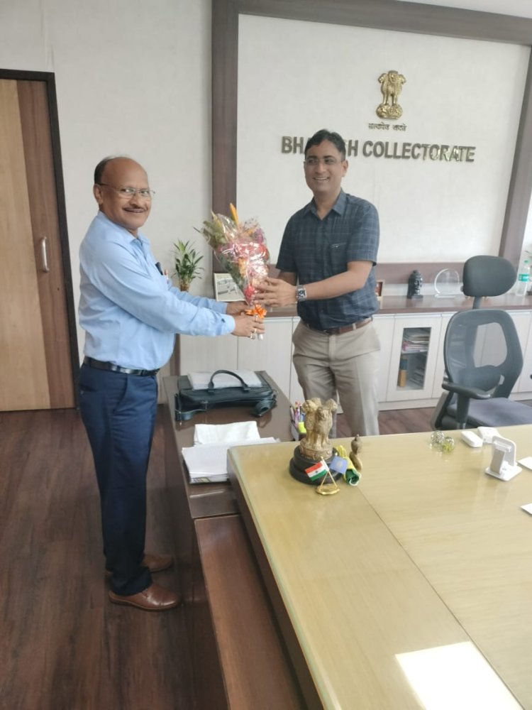 Hon'ble Vice-Chancellor Dr. Z. P. Patel visited the Regional Cotton Research Station, Bharuch on June 24, 2024