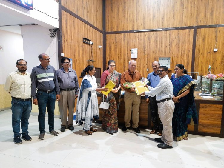 On June 28, 2024, Hon’ble Vice-Chancellor Dr. Z. P. Patel felicitates Er. P. R. Pandey, Executive Engineer, at a farewell function marking his upcoming retirement at the end of June. 