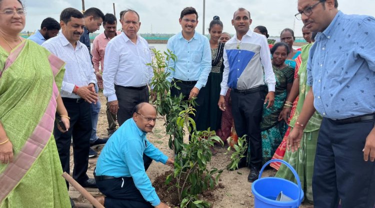 Research Centre of ICAR-CIBA, Navsari implemented an Integrated Aqua-Agri-Poultry-Goat Farming Unit at Sultanpur Village in Navsari District, on 23rd August, 2024 under the Scheduled Tribe Component (STC) for coastal tribal communities.