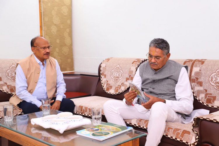 Shri Raghavjibhai Patel, Hon'ble Minister of Agriculture, Animal Husbandry, Cow-Breeding and Fisheries visited NAU Navsari and addressed a large gathering of over 300 teachers, agricultural scientists, and students on August 9, 2024.