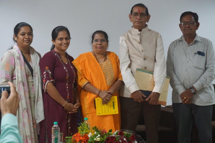 Hon’ble Vice-Chancellor Dr. Z. P. Patel felicitates Dr. H. V. Pandya, Registrar on the last day (31/08/2024) of his service at NAU Navsari.