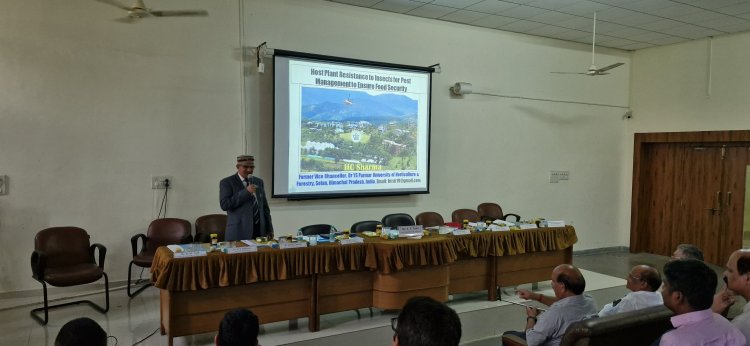 A Quinquennial Review Team (QRT) of All India Coordinated Research Project on Honey Bees & Pollinators, ICAR, New Delhi visited at NAU, Navsari recently.