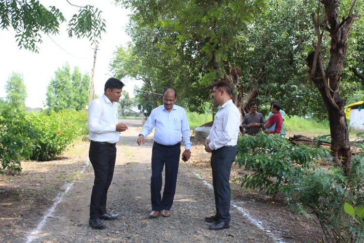 Hon’ble Vice-Chancellor visited Agricultural Research Station, Tanchha