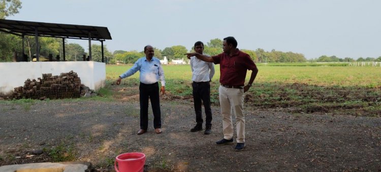 Hon’ble Vice-Chancellor visited Cotton Wilt Breeding Station, Hansot 