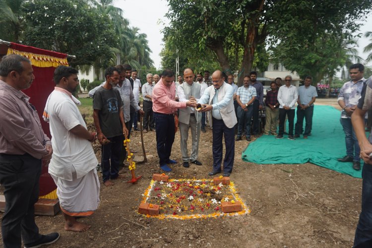 Hon’ble Vice-Chancellor Dr. Z. P. Patel inaugurated and laid the foundation stone for new facilities at the College of Agriculture (CoA), Bharuch 