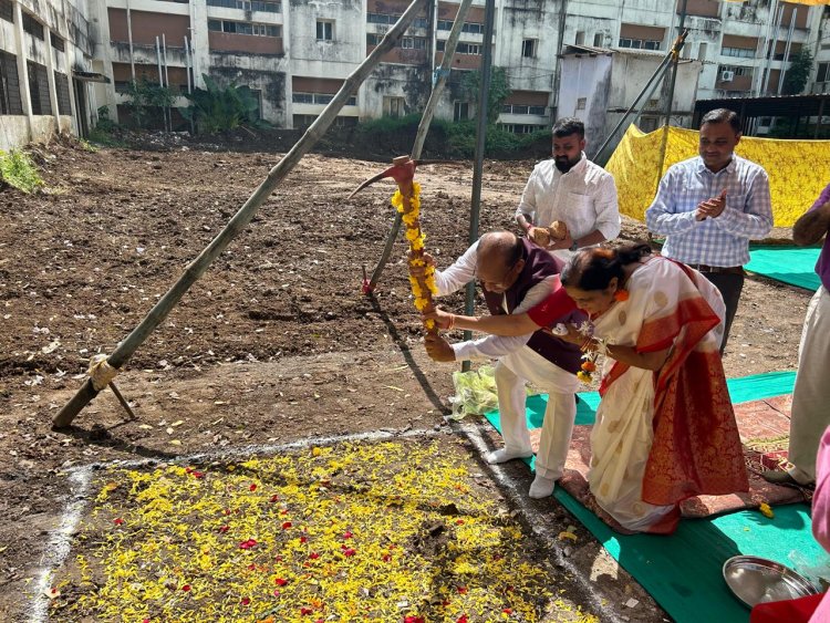 Hon'ble Vice-Chancellor Dr. Z. P. Patel laid the foundation stone of ‘IT-cum-Recreation Room for Girls’ at N. M. College of Agriculture, Navsari 