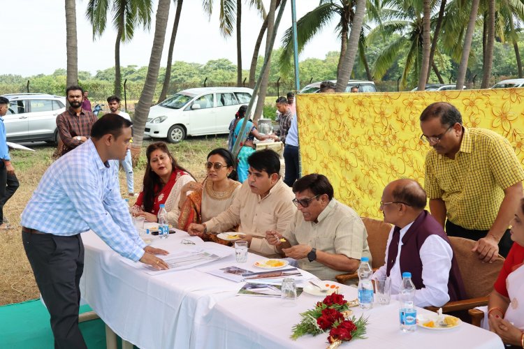 Hon’ble Vice-Chancellor Dr. Z. P. Patel laid the foundation stone for the ‘ASPEE Auditorium’ at NAU Navsari