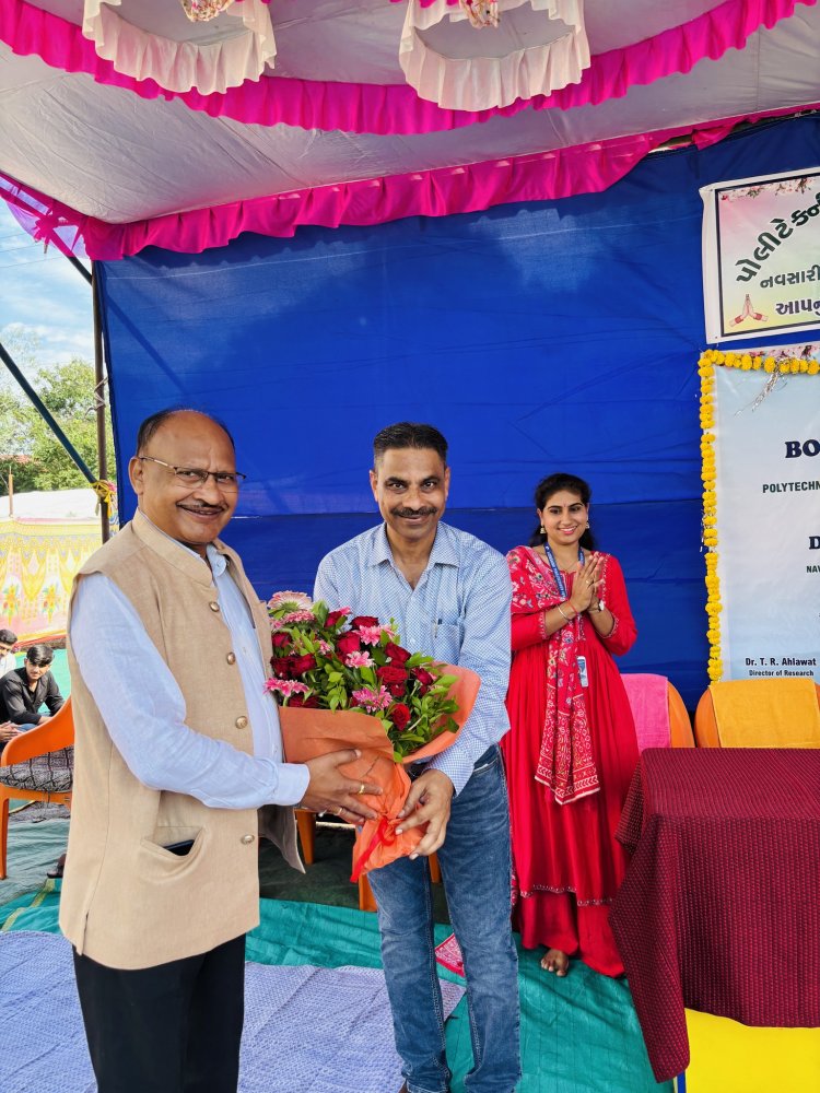 Hon'ble Vice-Chancellor Dr. Z. P. Patel laid the foundation stone of ‘Boys hostel’ at Polytechnic in Agriculture