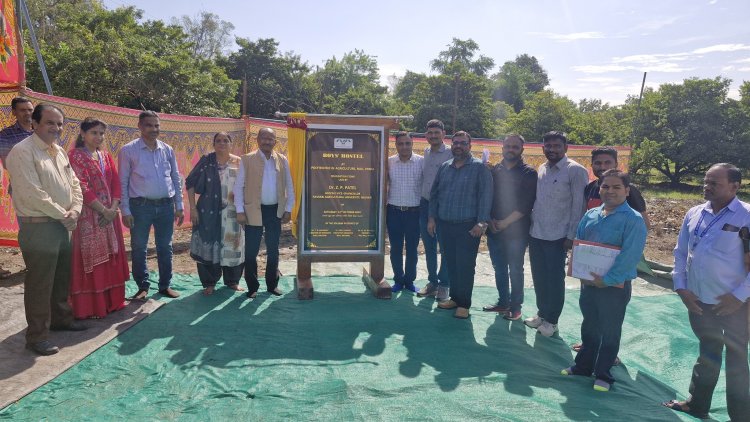 Hon'ble Vice-Chancellor Dr. Z. P. Patel laid the foundation stone of ‘Boys hostel’ at Polytechnic in Agriculture