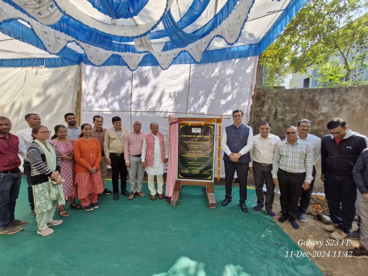 Hon'ble Vice-Chancellor Dr. Z. P. Patel laid the foundation stone of ‘Extension of Girls’ hostel’ at College of Agriculture, Waghai 