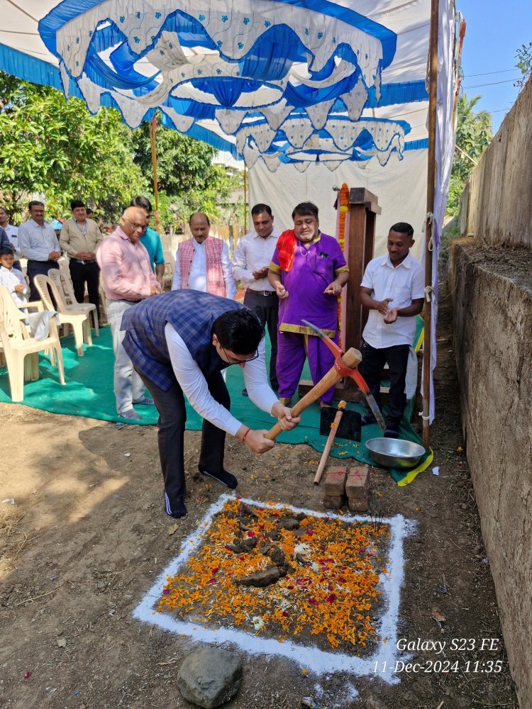 Hon'ble Vice-Chancellor Dr. Z. P. Patel laid the foundation stone of ‘Extension of Girls’ hostel’ at College of Agriculture, Waghai 