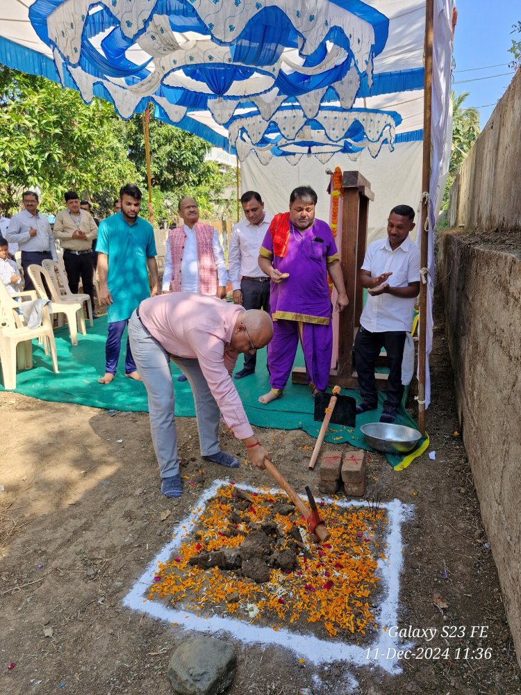 Hon'ble Vice-Chancellor Dr. Z. P. Patel laid the foundation stone of ‘Extension of Girls’ hostel’ at College of Agriculture, Waghai 