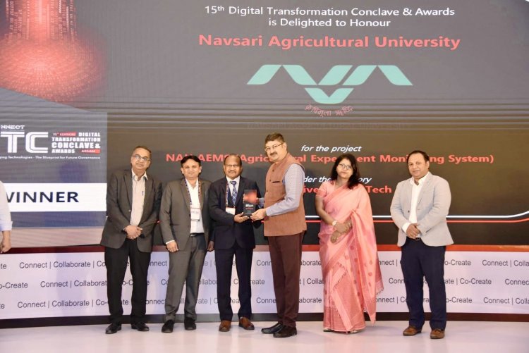 Hon’ble Vice-Chancellor Dr. Z. P. Patel received prestigious National Level Digital Transformation Award for the development and use of “Agricultural Experiment Monitoring System-ZP (AEMS-ZP)” on December 13, 2024 at Guwahati, Assam in the 15th Edition of Digital Transformation Conclave and Awards.