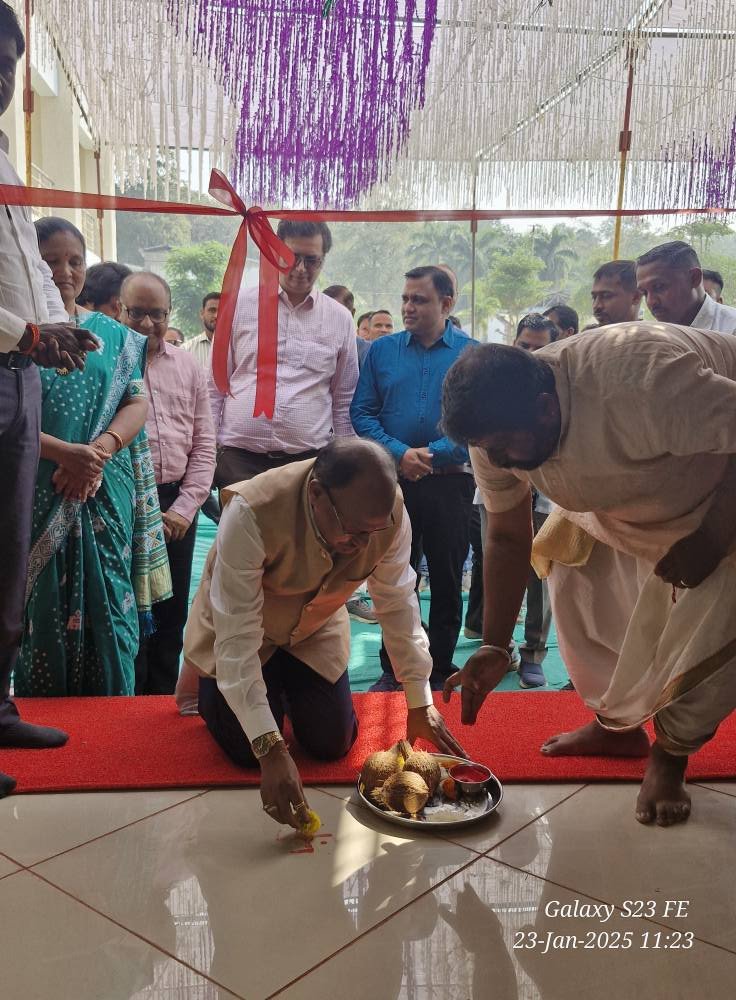 Hon’ble Vice-Chancellor Dr. Z. P. Patel inaugurated the newly constructed Boys' hostel for Polytechnic students at College of Agriculture, Waghai on January 23, 2025 