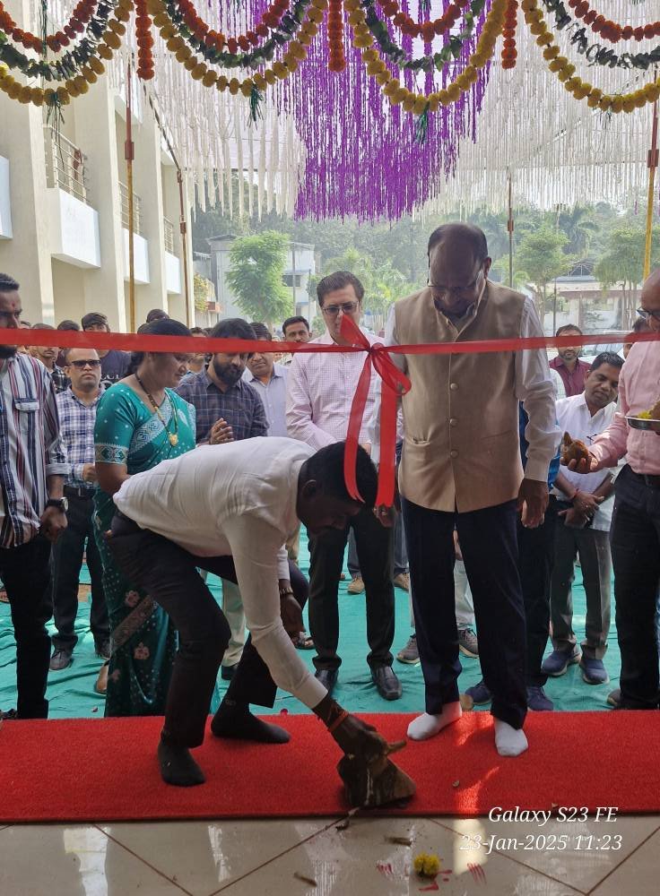 Hon’ble Vice-Chancellor Dr. Z. P. Patel inaugurated the newly constructed Boys' hostel for Polytechnic students at College of Agriculture, Waghai on January 23, 2025 