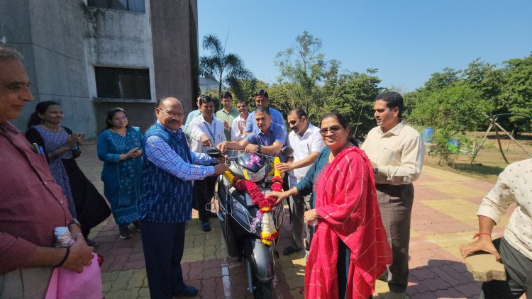 Hon’ble Vice-Chancellor Dr. Z. P. Patel and Dr. Harshaben Z. Patel performed the “Vahan Puja” of newly purchased Two wheeler at Horticulture Polytechnic, Paria