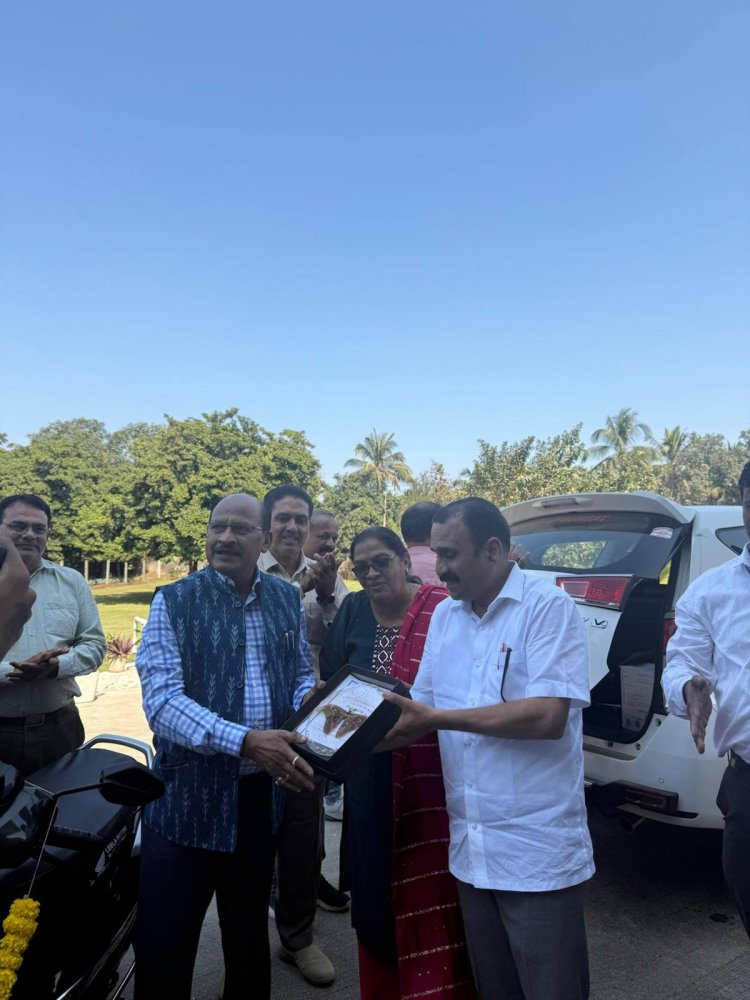 Hon’ble Vice-Chancellor Dr. Z. P. Patel and Dr. Harshaben Z. Patel performed the “Vahan Puja” of newly purchased Two wheeler at Horticulture Polytechnic, Paria