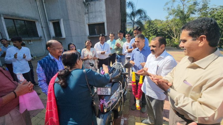 Hon’ble Vice-Chancellor Dr. Z. P. Patel and Dr. Harshaben Z. Patel performed the “Vahan Puja” of newly purchased Two wheeler at Horticulture Polytechnic, Paria