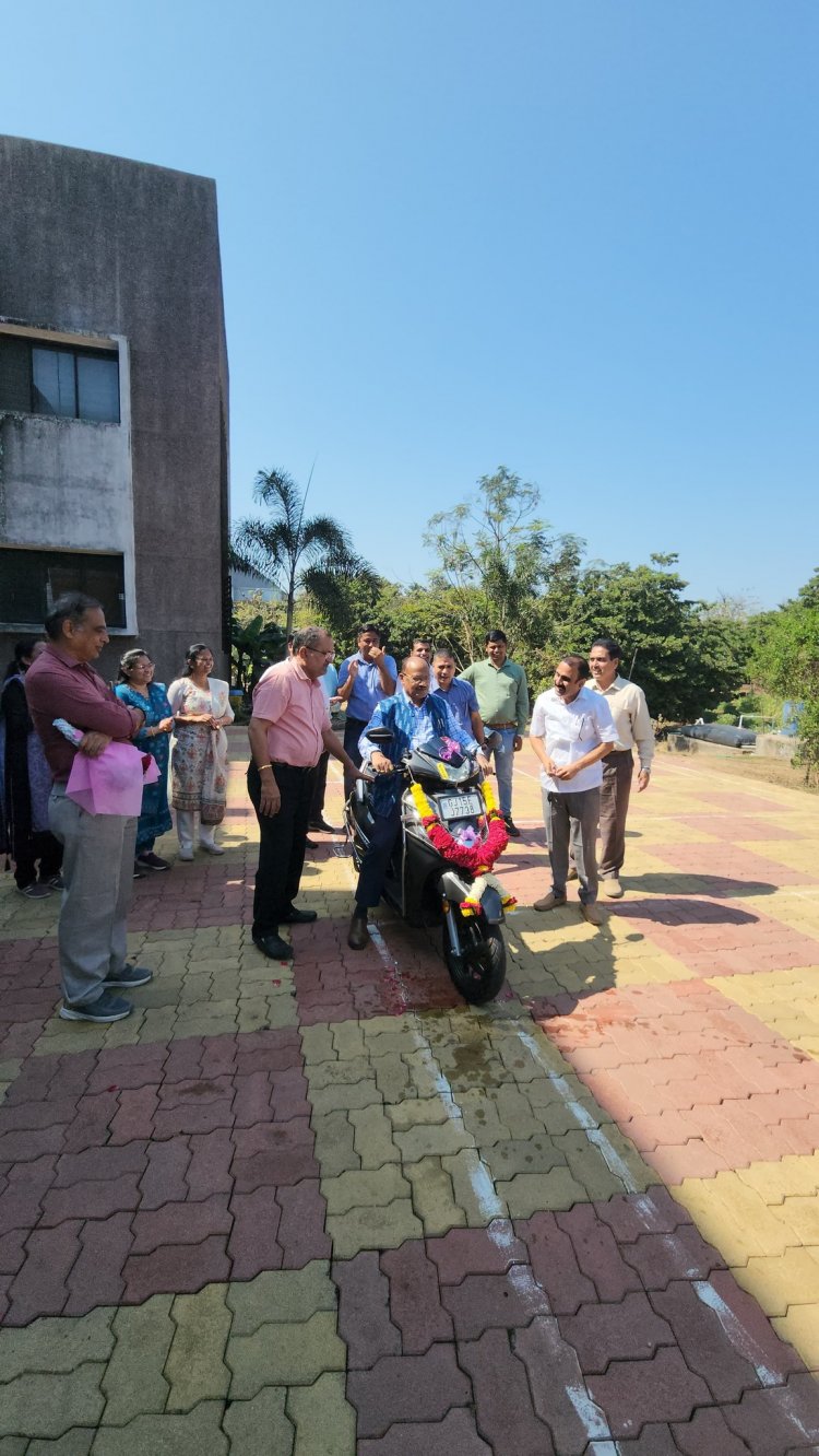 Hon’ble Vice-Chancellor Dr. Z. P. Patel and Dr. Harshaben Z. Patel performed the “Vahan Puja” of newly purchased Two wheeler at Horticulture Polytechnic, Paria