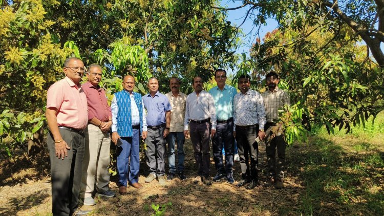 Hon’ble Vice-Chancellor, Dr. Z. P. Patel visited Agriculture Experimental Station, Paria on January 31, 2025. 