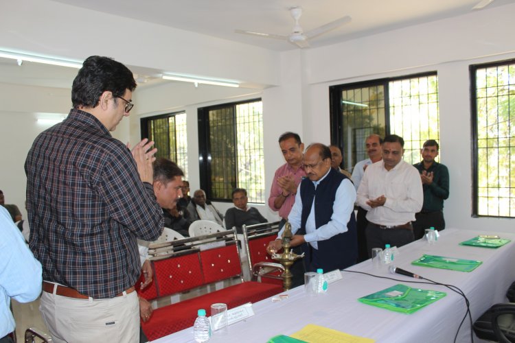 Hon’ble Vice-Chancellor Dr. Z. P. Patel inaugurated newly constructed Office-cum-Laboratory building of ARS, NAU, Tanchha on February 5, 2025. 