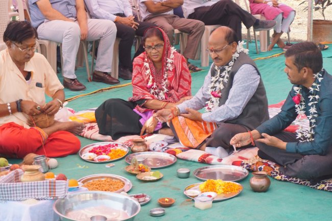 Hon’ble Vice-Chancellor, Dr. Z. P. Patel, and Dr. Harshaben Z. Patel, Retd Principal, J P Pardiwala Arts and Commerce College, Pardi, performed the “Bhumi Pujan” for “Office building”