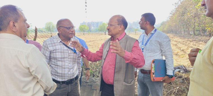 Hon’ble Vice Chancellor Dr. Z. P. Patel visited Main Cotton Research Station, Surat on February 28, 2025.