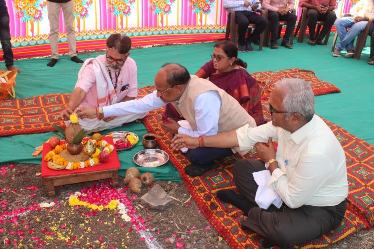 “Bhumi Pujan” for D-type Staff Quarters and Stage for student’s cultural functions to be constructed at College of Agricultural Engineering and Technology, Dediapada