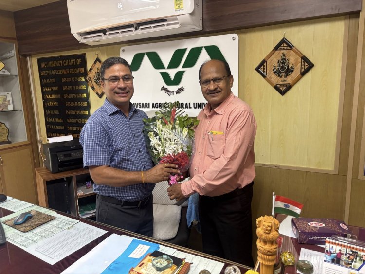 Hon'ble Vice-Chancellor Dr. Z. P. Patel congratulates Dr. H.R.Sharma 