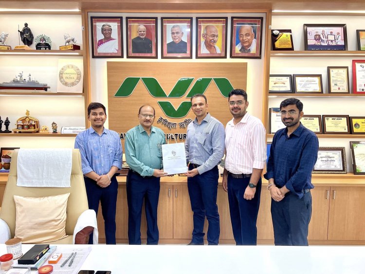 Hon’ble Vice-Chancellor Dr. Z. P. Patel called on the staff of Department of Wildlife Sciences, College of Forestry to discuss the progress and share his vision for this department.