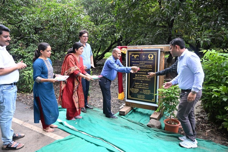Inauguration of Lead Nodal Center for DUS Sapota project