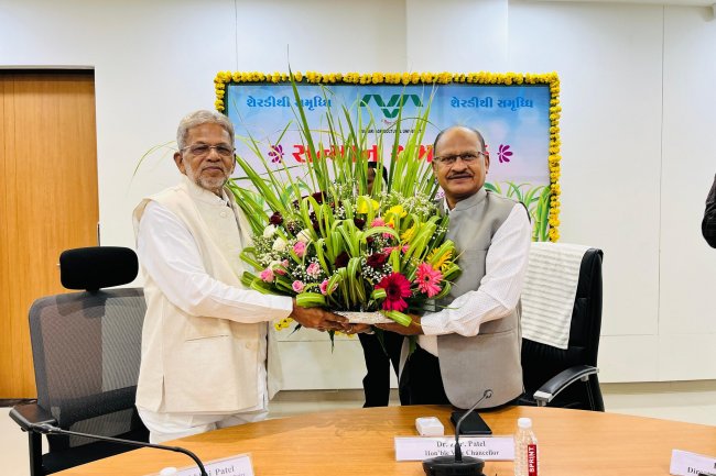 Felicitation of Shri Mansinhbhai Patel at NAU