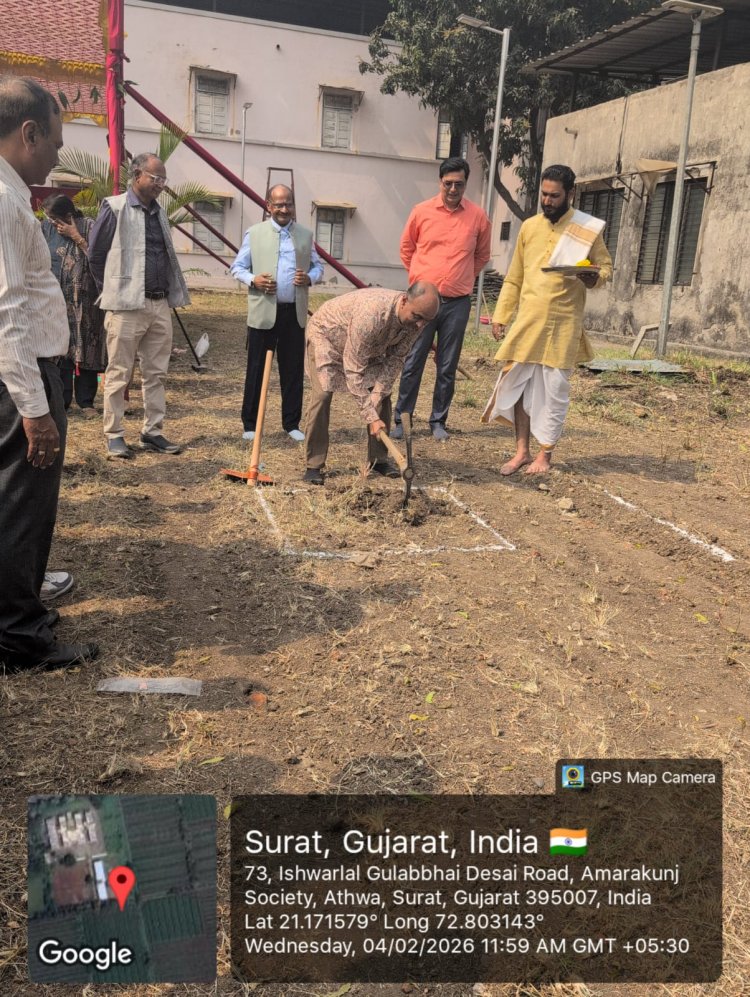 Hon’ble Vice-Chancellor Dr. T. R. Ahlawat laid the foundation stone and performed the Bhoomi Poojan for the Boys’ Hostel 