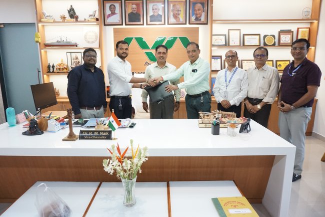 A Memorandum of Understanding (MOU) was formally exchanged between Navsari Agricultural University, Navsari and Krushi India Corporation Limited, Surat in the gracious presence of Dr. R. M. Naik, Hon’ble Vice Chancellor, NAU, Navsari.