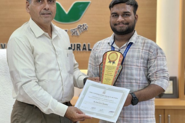 Hon’ble Vice-Chancellor Dr. R. M. Naik along with Dr. T. R. Ahlawat, Director of Research felicitated Mr. Shrey Patel, 2nd Year M.Tech. student of College of Agricultural Engineering & Technology (CAET), Dediapada, for securing 1st Prize in the National Soil & Water Conservation Olympiad–2026, organized by the Soil Conservation Society of India (SCSI) .