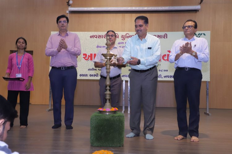  નવસારી કૃષિ યુનિવર્સિટી, નવસારી ખાતે તા. ૧૭ સપ્ટેમ્બર, ૨૦૨૬ના રોજ ‘સેવા સંકલ્પ અભિયાન’ અંતર્ગત ‘આશીર્વાદનો દીવો’ સદભાવના કાર્યક્રમનું ભવ્ય આયોજન કરવામાં આવ્યું.