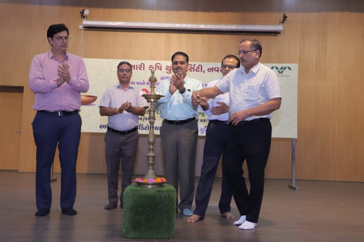  નવસારી કૃષિ યુનિવર્સિટી, નવસારી ખાતે તા. ૧૭ સપ્ટેમ્બર, ૨૦૨૬ના રોજ ‘સેવા સંકલ્પ અભિયાન’ અંતર્ગત ‘આશીર્વાદનો દીવો’ સદભાવના કાર્યક્રમનું ભવ્ય આયોજન કરવામાં આવ્યું.