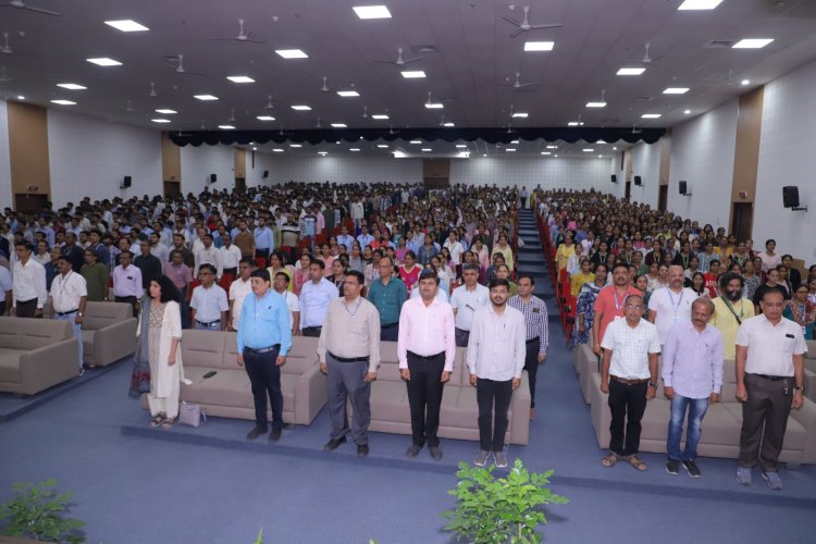  નવસારી કૃષિ યુનિવર્સિટી, નવસારી ખાતે તા. ૧૭ સપ્ટેમ્બર, ૨૦૨૬ના રોજ ‘સેવા સંકલ્પ અભિયાન’ અંતર્ગત ‘આશીર્વાદનો દીવો’ સદભાવના કાર્યક્રમનું ભવ્ય આયોજન કરવામાં આવ્યું.