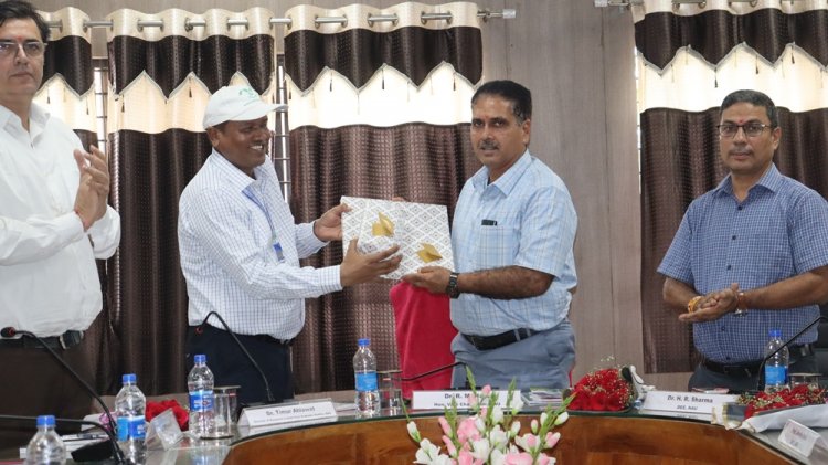 Dr. R. M. Naik, Hon’ble Vice-Chancellor, Navsari Agricultural University, Navsari visited the College of Agricultural Engineering and Technology and Polytechnic in Agricultural Engineering, NAU, Dediapada on 19th September 2026.