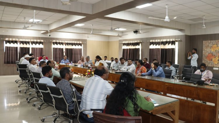Dr. R. M. Naik, Hon’ble Vice-Chancellor, Navsari Agricultural University, Navsari visited the College of Agricultural Engineering and Technology and Polytechnic in Agricultural Engineering, NAU, Dediapada on 19th September 2026.
