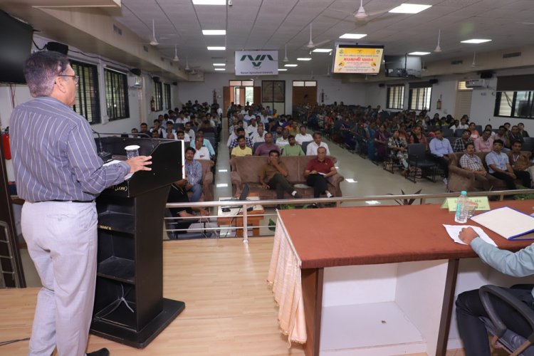 On the occasion of Seva Sankalp Abhiyan and Mission Madhmakhi (મીશન મધમાખી), The College of Forestry organized a one-day workshop on "Beekeeping" in collaboration with the Office of the Assistant Director of Horticulture, Navsari, Government of Gujarat, on September 23, 2026, at the Central Examination Hall, Navsari Agricultural University (NAU), Navsari. 